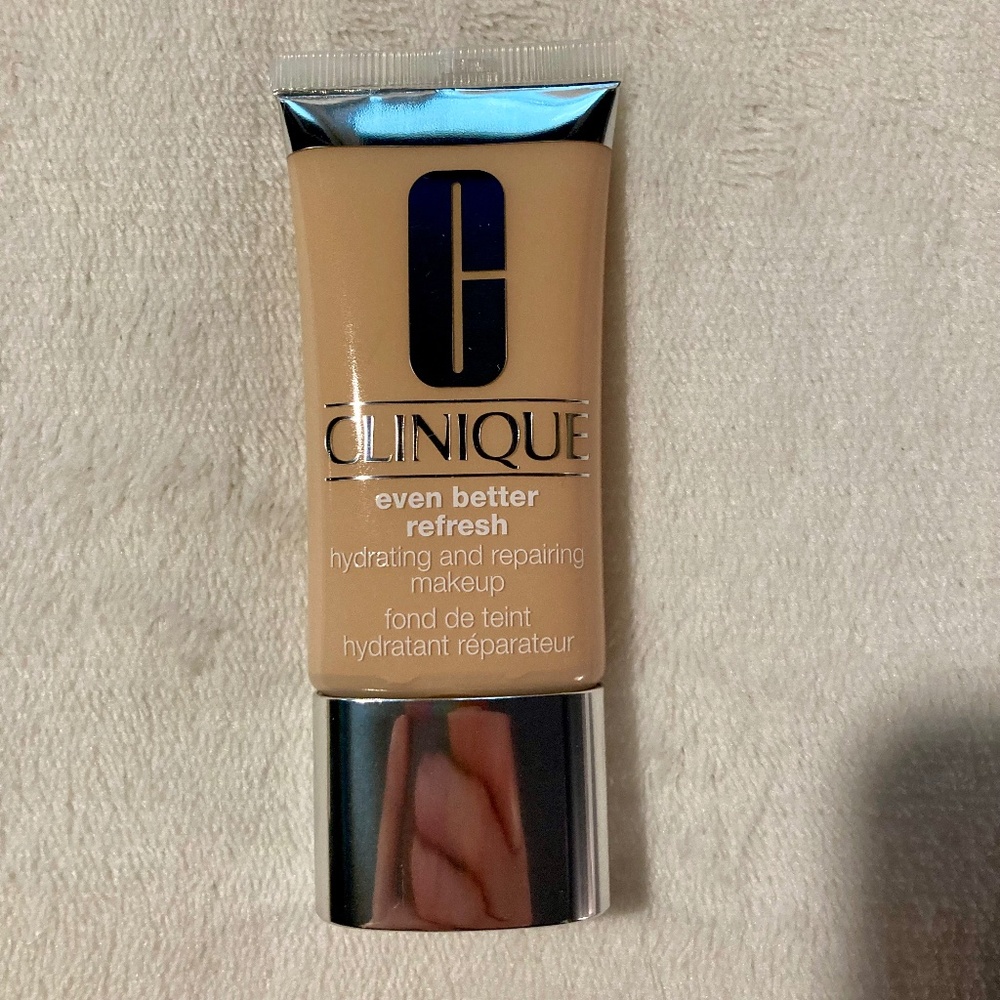 Clinique Even Better Refresh Foundation NWT - Picture 7 of 10